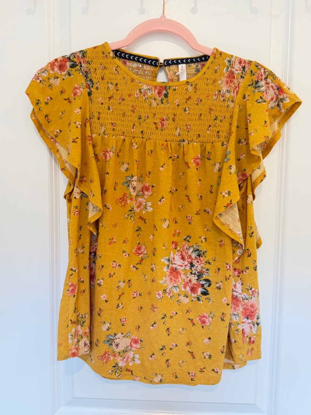 Xhilaration Mustard Floral Smocked Flutter Sleeve Blouse Small